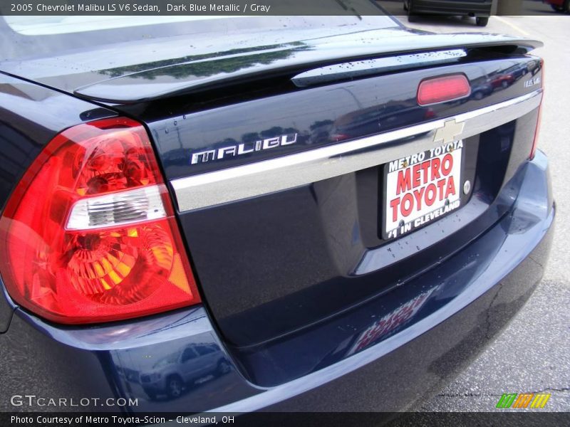 Dark Blue Metallic / Gray 2005 Chevrolet Malibu LS V6 Sedan