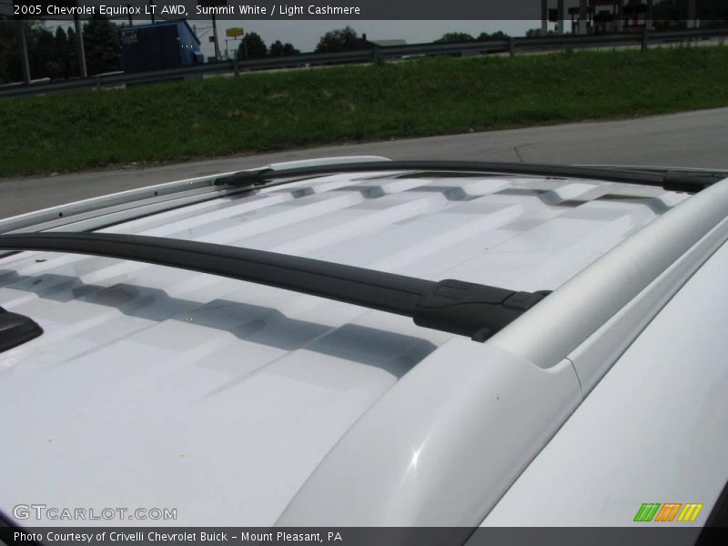 Summit White / Light Cashmere 2005 Chevrolet Equinox LT AWD