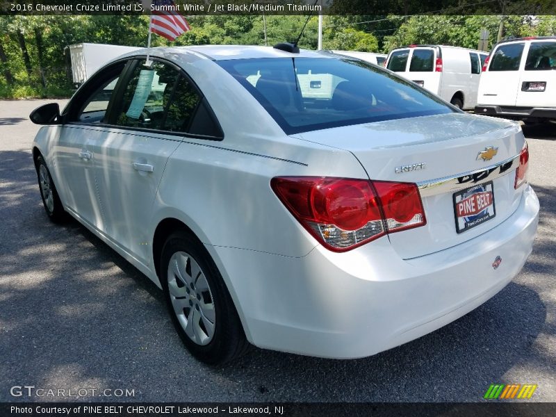 Summit White / Jet Black/Medium Titanium 2016 Chevrolet Cruze Limited LS