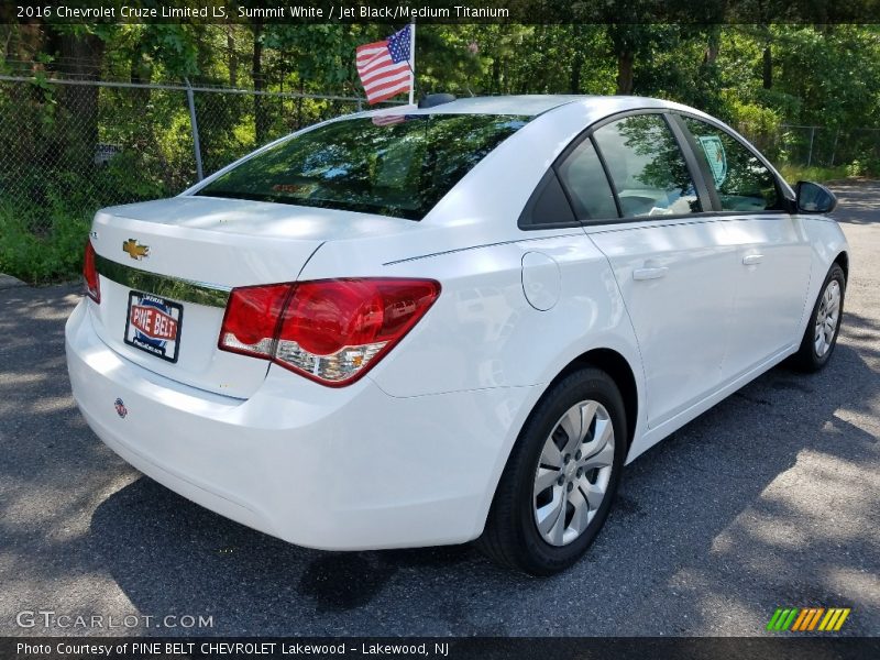 Summit White / Jet Black/Medium Titanium 2016 Chevrolet Cruze Limited LS