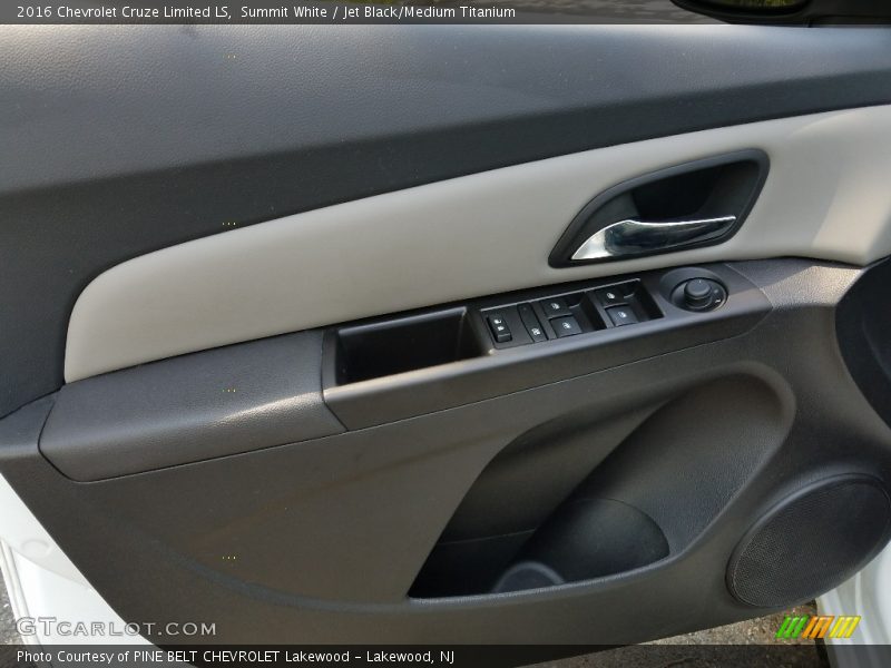 Summit White / Jet Black/Medium Titanium 2016 Chevrolet Cruze Limited LS
