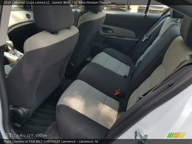 Summit White / Jet Black/Medium Titanium 2016 Chevrolet Cruze Limited LS