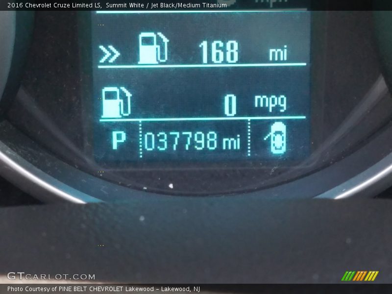 Summit White / Jet Black/Medium Titanium 2016 Chevrolet Cruze Limited LS