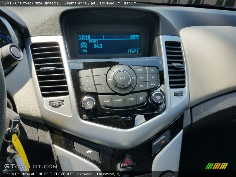 Summit White / Jet Black/Medium Titanium 2016 Chevrolet Cruze Limited LS