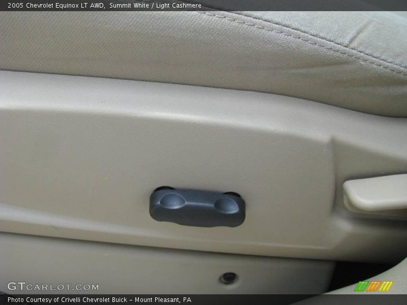 Summit White / Light Cashmere 2005 Chevrolet Equinox LT AWD