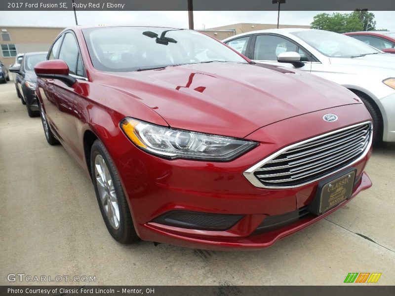 Ruby Red / Ebony 2017 Ford Fusion SE