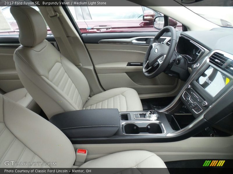 Burgundy Velvet / Medium Light Stone 2017 Ford Fusion SE
