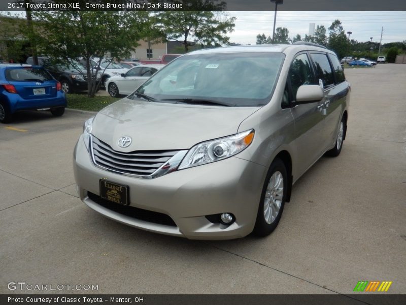 Creme Brulee Mica / Dark Bisque 2017 Toyota Sienna XLE