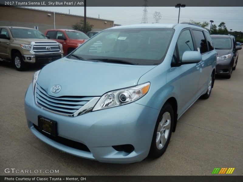 Sky Blue Pearl / Ash 2017 Toyota Sienna LE