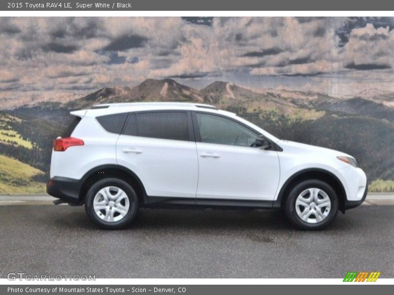 Super White / Black 2015 Toyota RAV4 LE