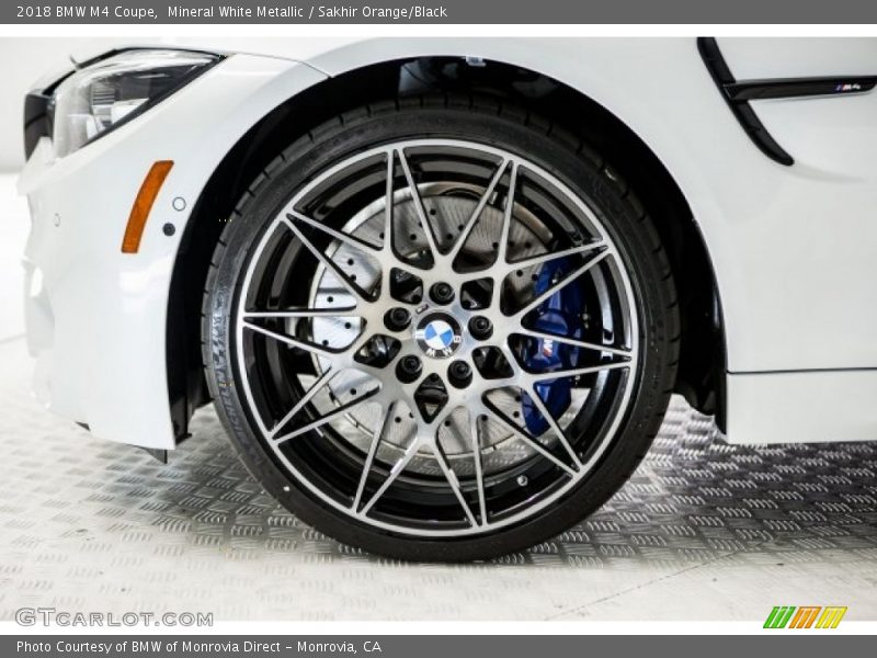 Mineral White Metallic / Sakhir Orange/Black 2018 BMW M4 Coupe