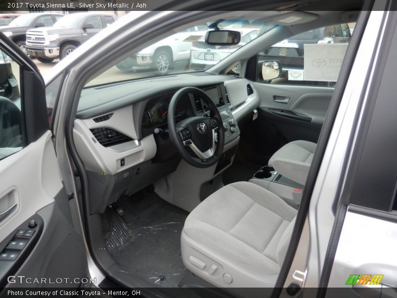 Silver Sky Metallic / Ash 2017 Toyota Sienna LE