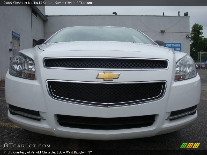 Summit White / Titanium 2009 Chevrolet Malibu LS Sedan