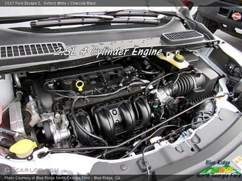 Oxford White / Charcoal Black 2017 Ford Escape S