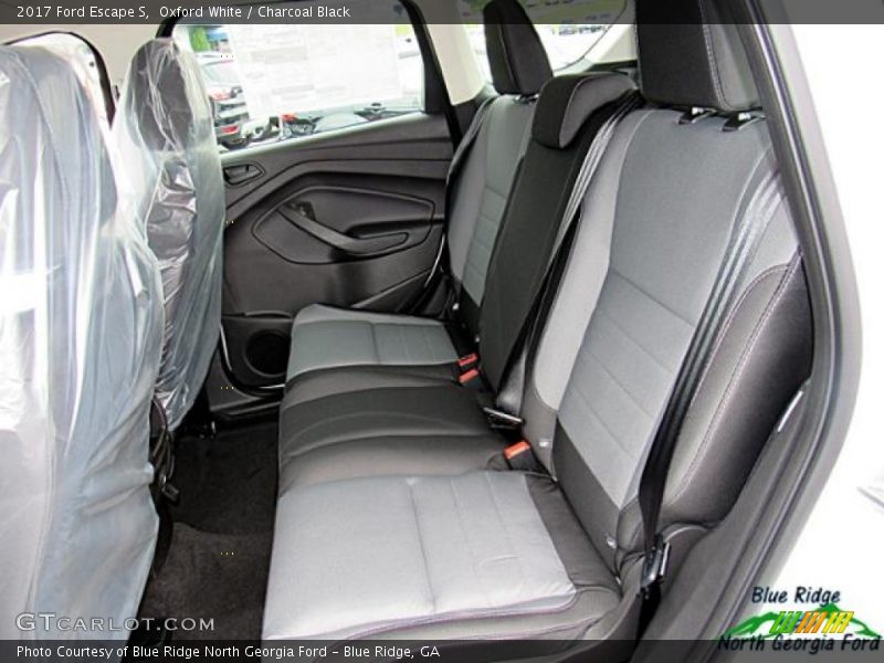 Oxford White / Charcoal Black 2017 Ford Escape S