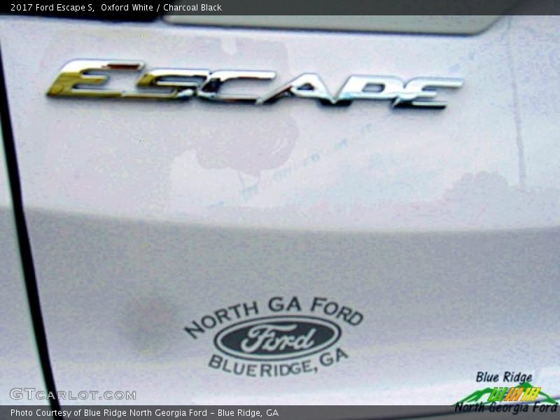 Oxford White / Charcoal Black 2017 Ford Escape S