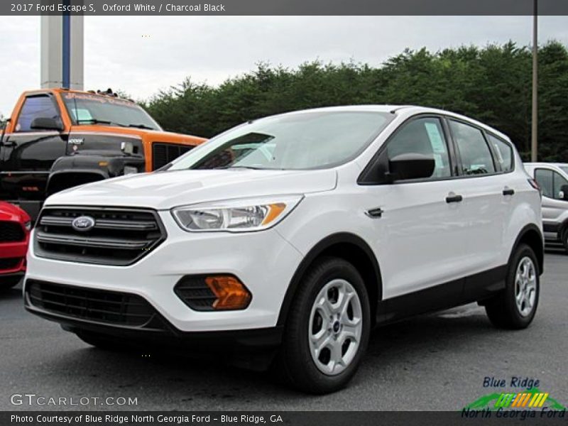 Oxford White / Charcoal Black 2017 Ford Escape S