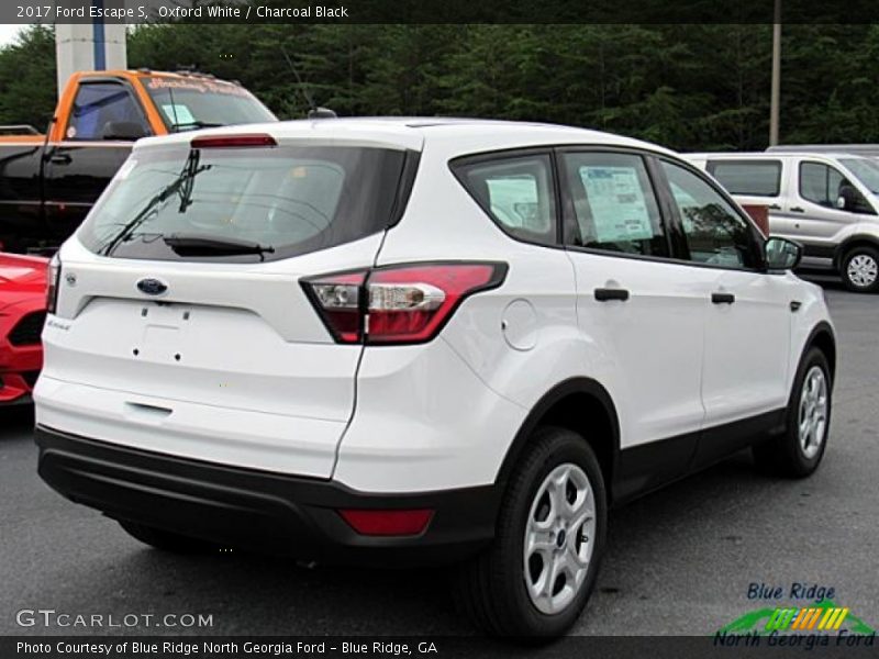 Oxford White / Charcoal Black 2017 Ford Escape S