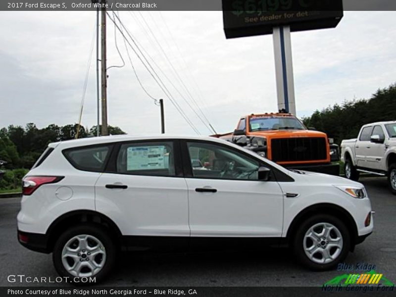 Oxford White / Charcoal Black 2017 Ford Escape S