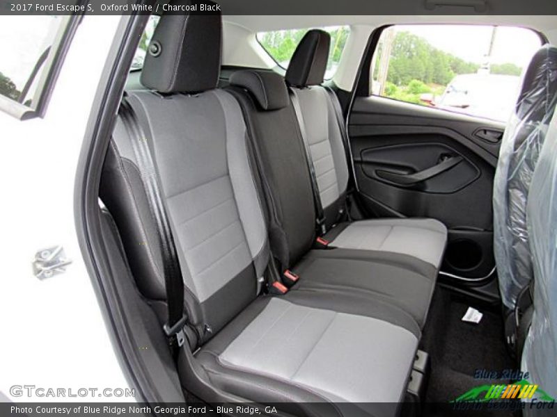 Oxford White / Charcoal Black 2017 Ford Escape S