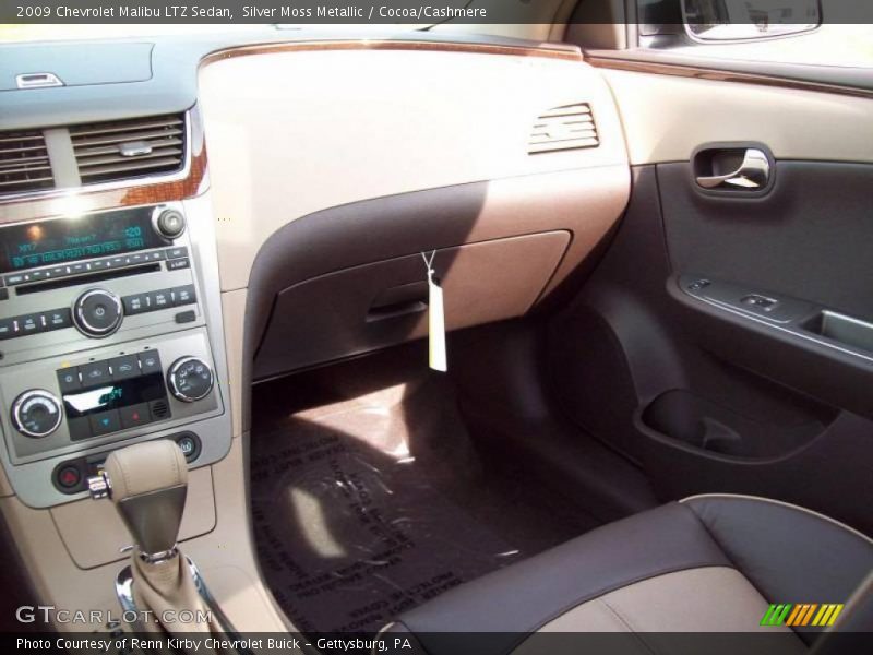 Silver Moss Metallic / Cocoa/Cashmere 2009 Chevrolet Malibu LTZ Sedan