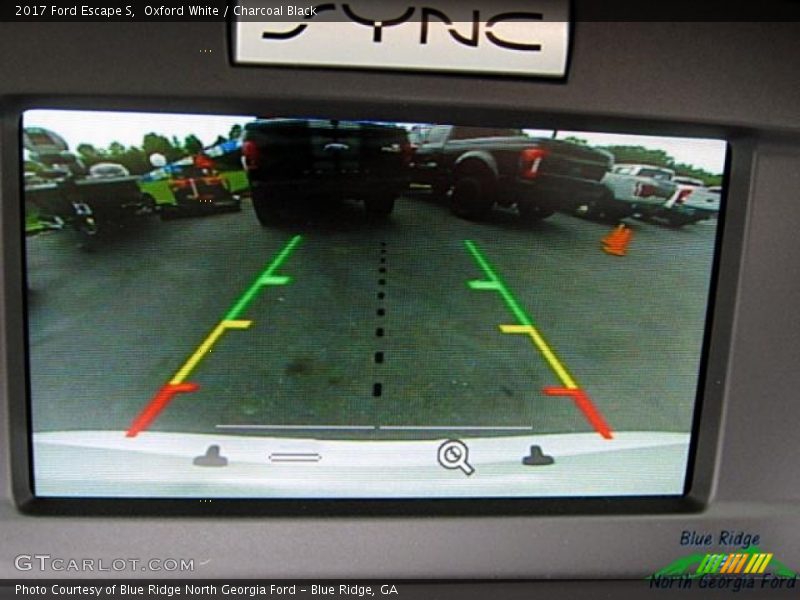 Oxford White / Charcoal Black 2017 Ford Escape S