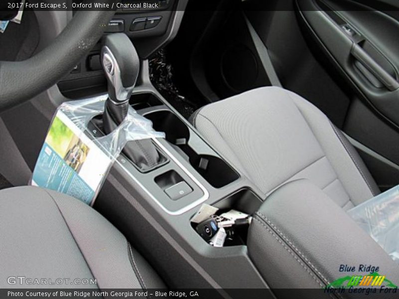 Oxford White / Charcoal Black 2017 Ford Escape S