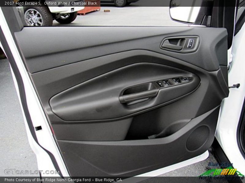 Oxford White / Charcoal Black 2017 Ford Escape S