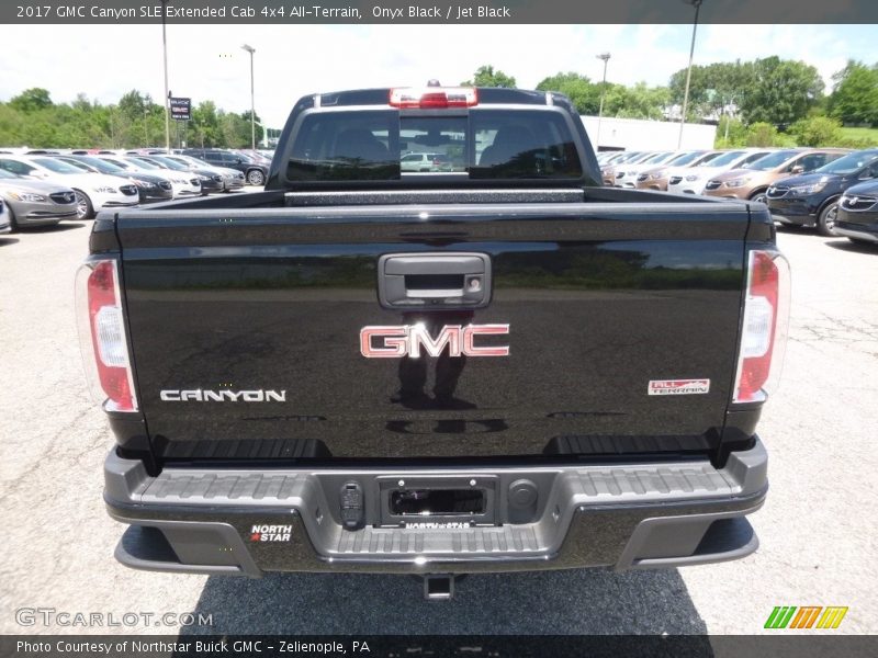Onyx Black / Jet Black 2017 GMC Canyon SLE Extended Cab 4x4 All-Terrain