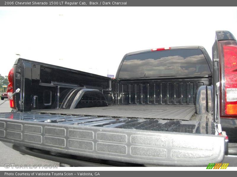 Black / Dark Charcoal 2006 Chevrolet Silverado 1500 LT Regular Cab