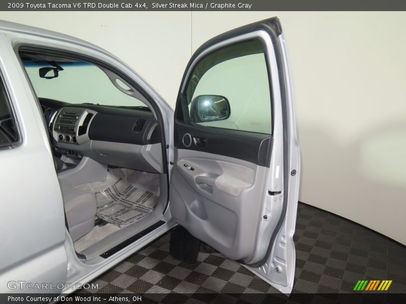 Silver Streak Mica / Graphite Gray 2009 Toyota Tacoma V6 TRD Double Cab 4x4