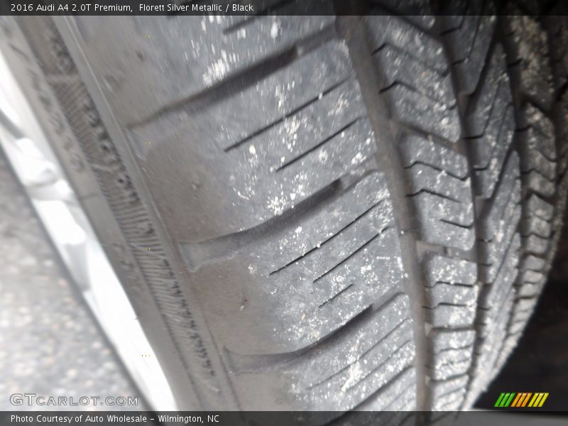 Florett Silver Metallic / Black 2016 Audi A4 2.0T Premium