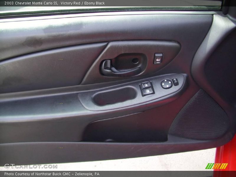 Victory Red / Ebony Black 2003 Chevrolet Monte Carlo SS