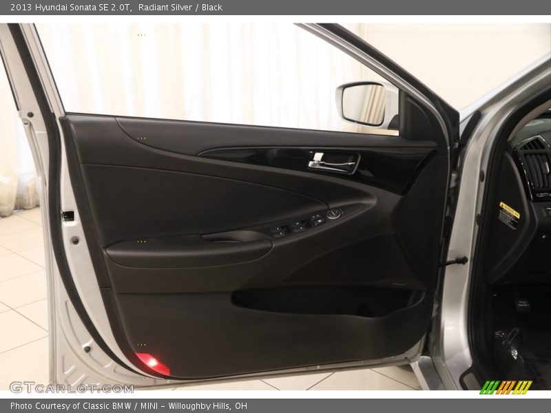 Radiant Silver / Black 2013 Hyundai Sonata SE 2.0T