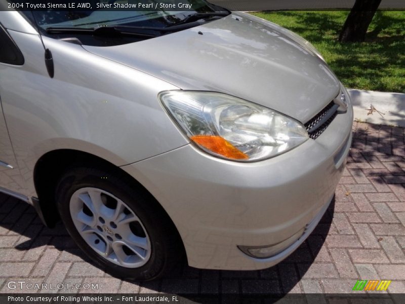 Silver Shadow Pearl / Stone Gray 2004 Toyota Sienna LE AWD