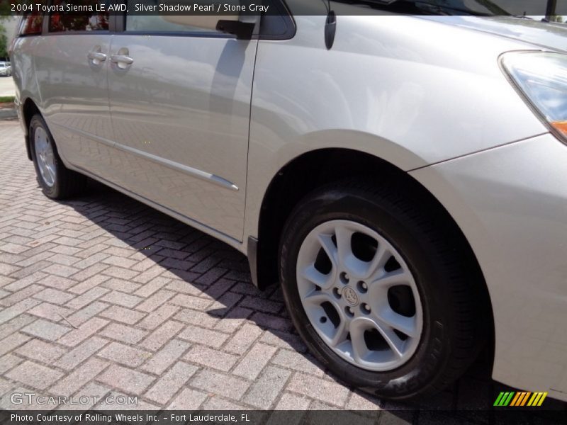 Silver Shadow Pearl / Stone Gray 2004 Toyota Sienna LE AWD