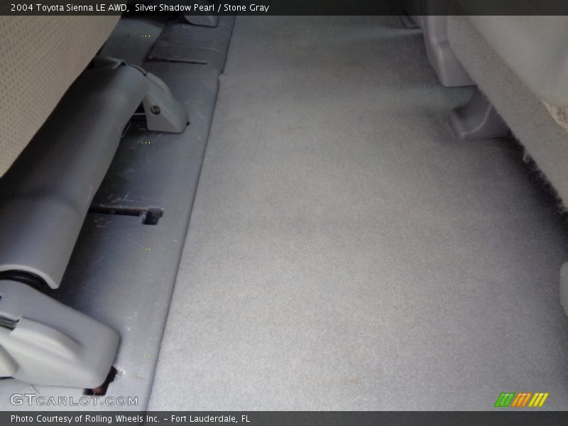 Silver Shadow Pearl / Stone Gray 2004 Toyota Sienna LE AWD