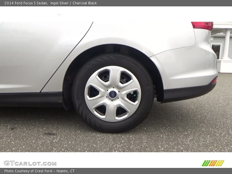 Ingot Silver / Charcoal Black 2014 Ford Focus S Sedan
