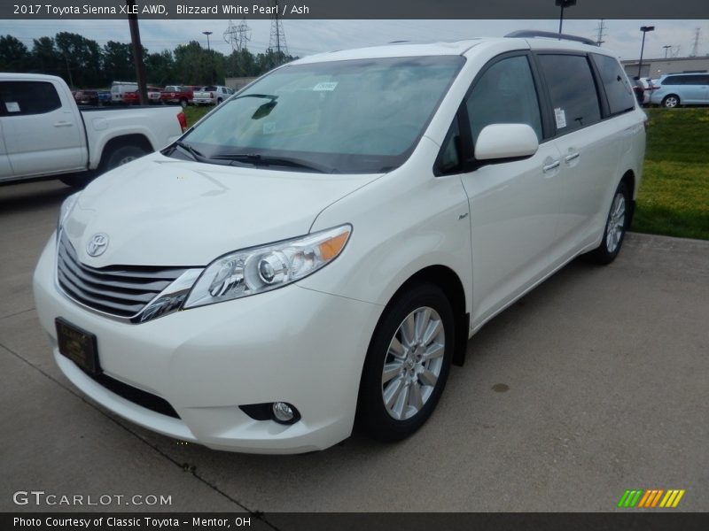 Blizzard White Pearl / Ash 2017 Toyota Sienna XLE AWD