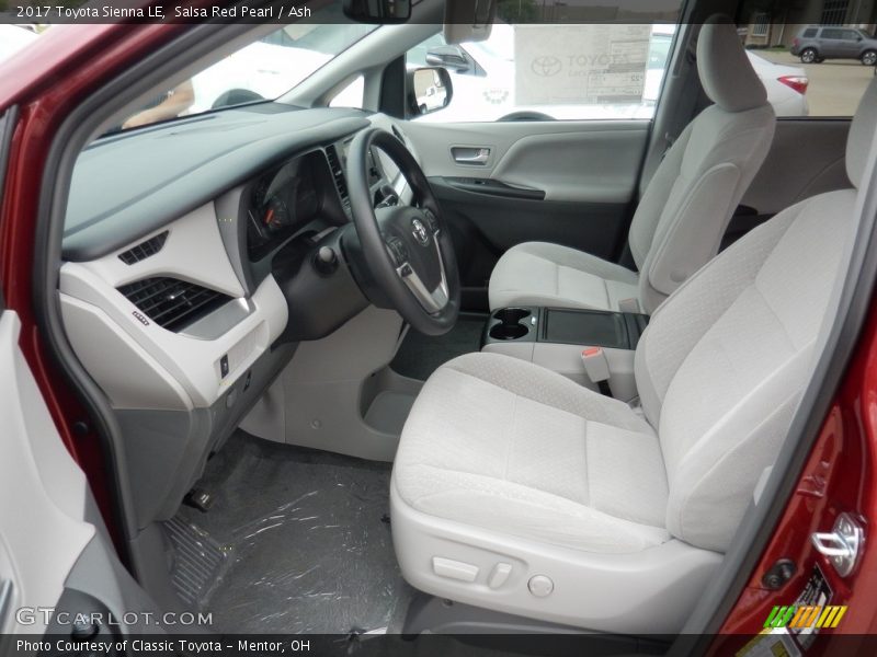 Salsa Red Pearl / Ash 2017 Toyota Sienna LE