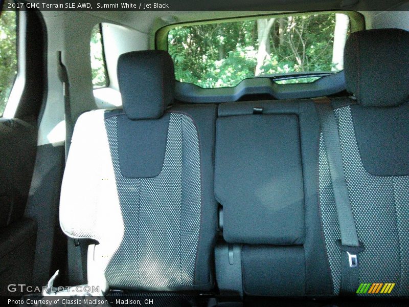 Summit White / Jet Black 2017 GMC Terrain SLE AWD