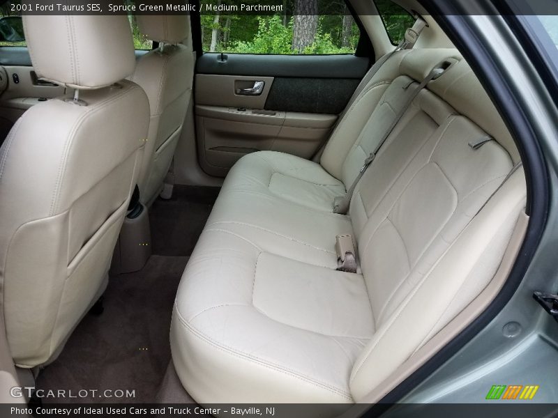 Spruce Green Metallic / Medium Parchment 2001 Ford Taurus SES