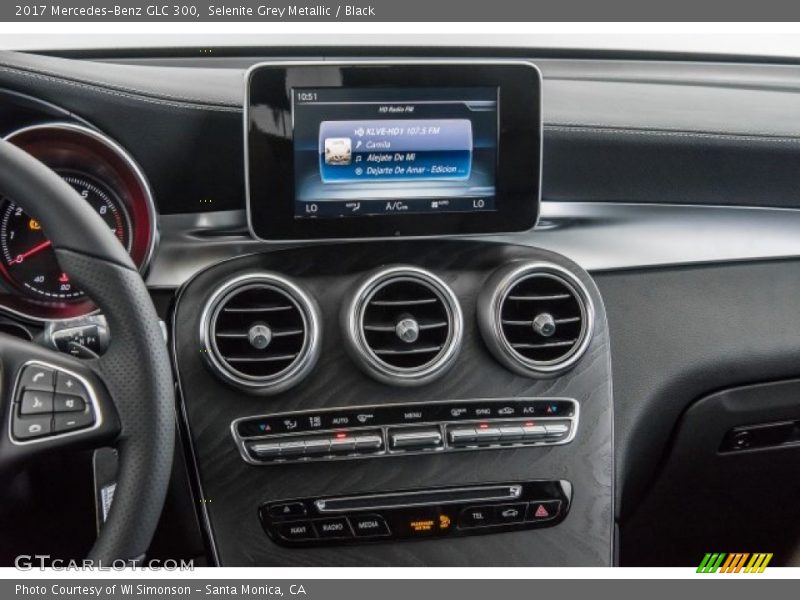 Selenite Grey Metallic / Black 2017 Mercedes-Benz GLC 300
