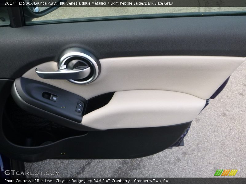 Blu Venezia (Blue Metallic) / Light Pebble Beige/Dark Slate Gray 2017 Fiat 500X Lounge AWD