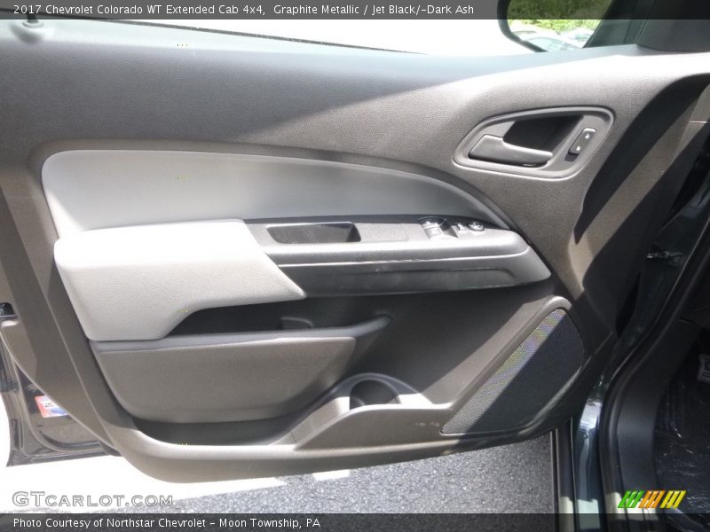 Graphite Metallic / Jet Black/­Dark Ash 2017 Chevrolet Colorado WT Extended Cab 4x4