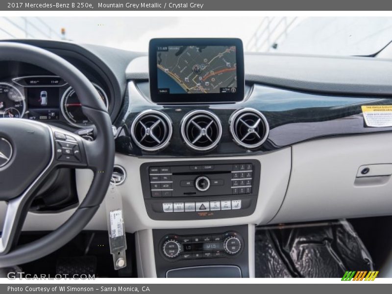 Mountain Grey Metallic / Crystal Grey 2017 Mercedes-Benz B 250e