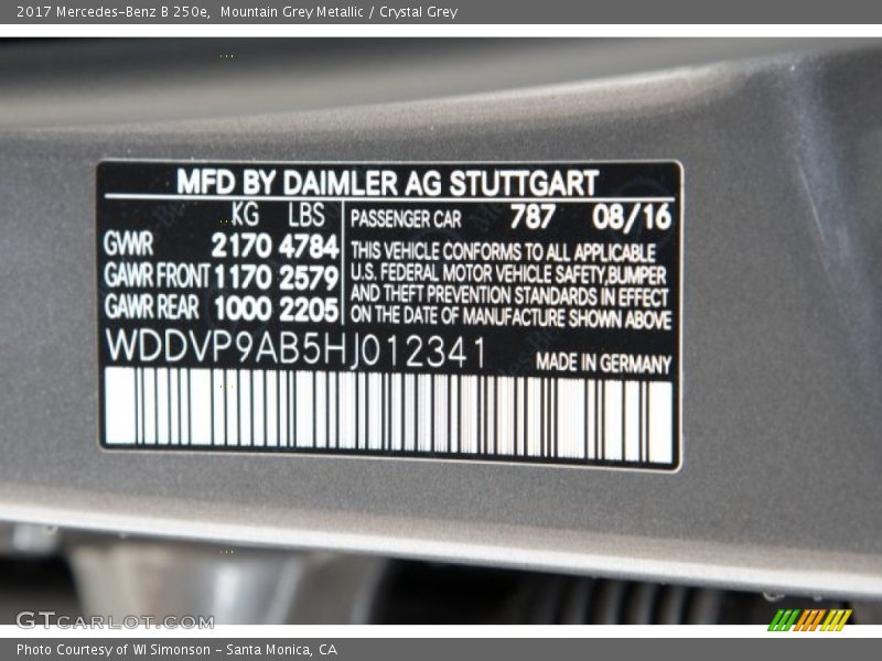 Mountain Grey Metallic / Crystal Grey 2017 Mercedes-Benz B 250e