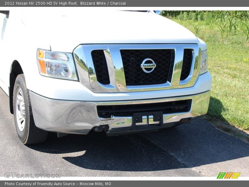 Blizzard White / Charcoal 2012 Nissan NV 2500 HD SV High Roof