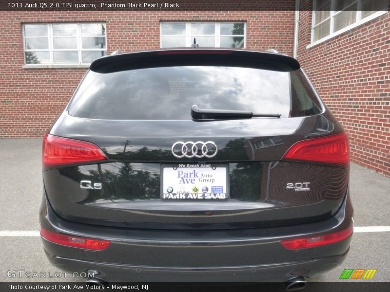 Phantom Black Pearl / Black 2013 Audi Q5 2.0 TFSI quattro