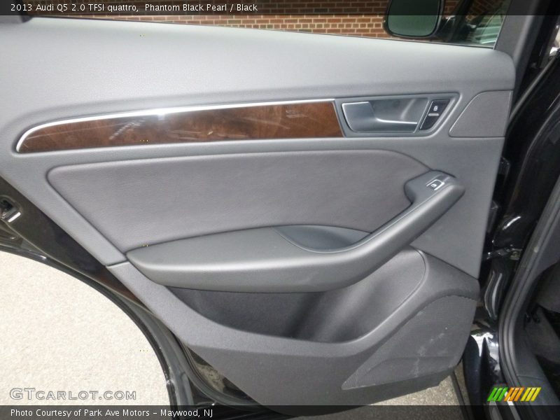Phantom Black Pearl / Black 2013 Audi Q5 2.0 TFSI quattro